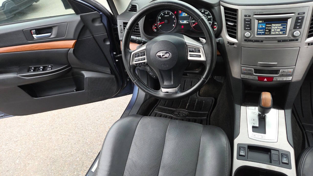 Used 2013 Subaru Outback 2.5i Limited w/ Moonroof Pkg AWD/4WD image 33
