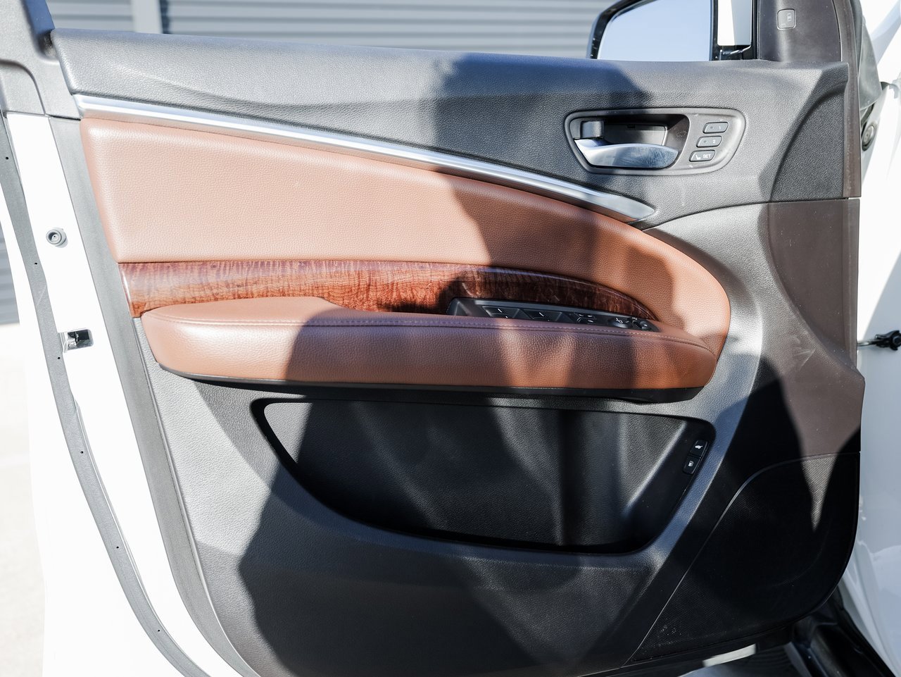 Used 2017 Acura MDX FWD w/ Technology Package image 23