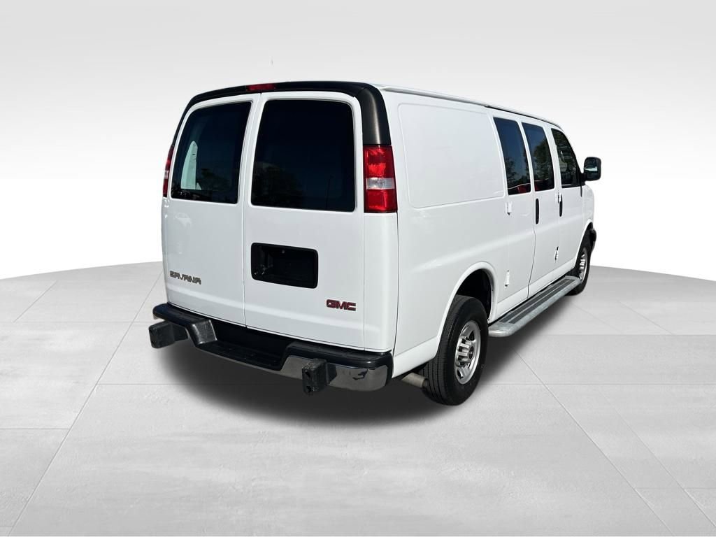 Used 2023 GMC Savana 2500 w/ Driver Convenience Package image 7