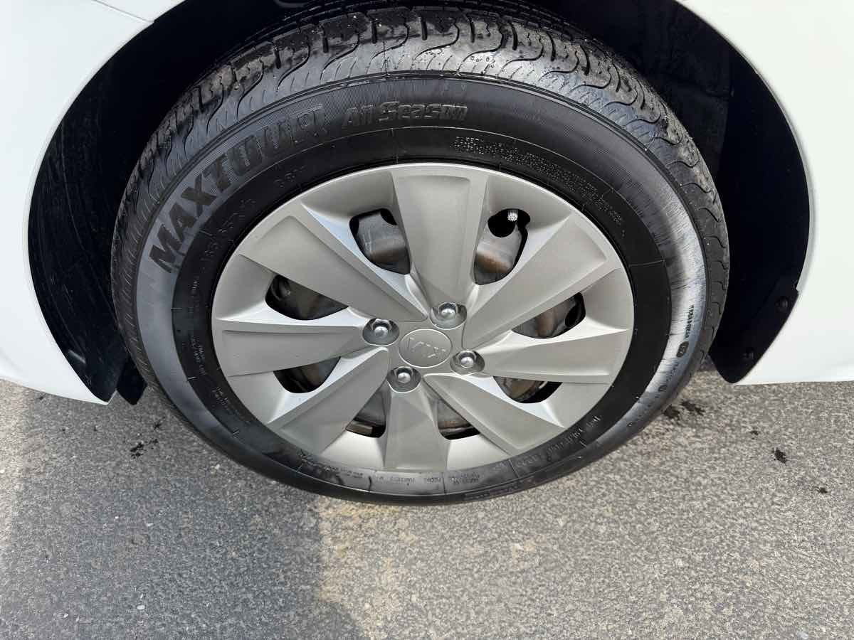 Used 2020 Kia Rio LX image 8