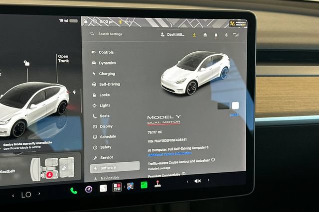 Used 2022 Tesla Model Y Performance AWD/4WD image 32