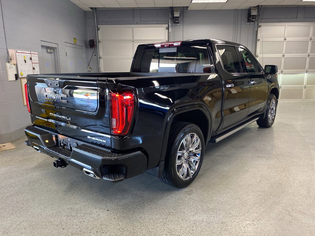Used 2024 GMC Sierra 1500 Denali image 7