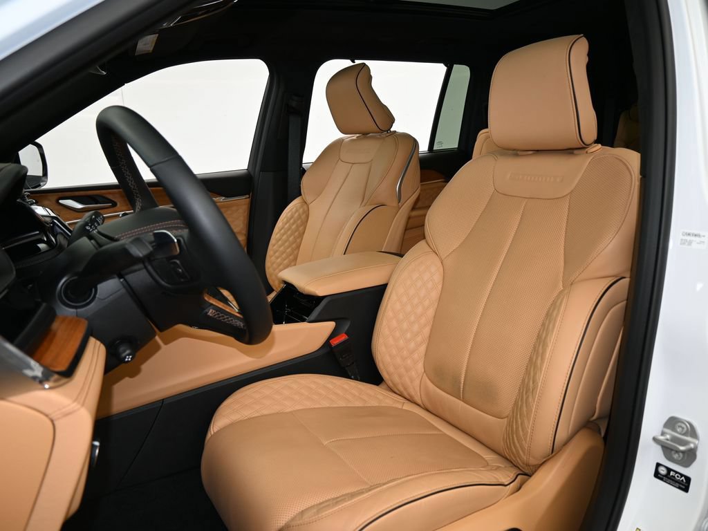 New 2025 Jeep Grand Cherokee L Summit AWD/4WD image 12