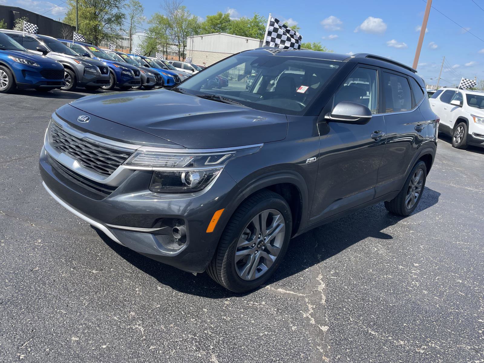 Used 2021 Kia Seltos S image 2