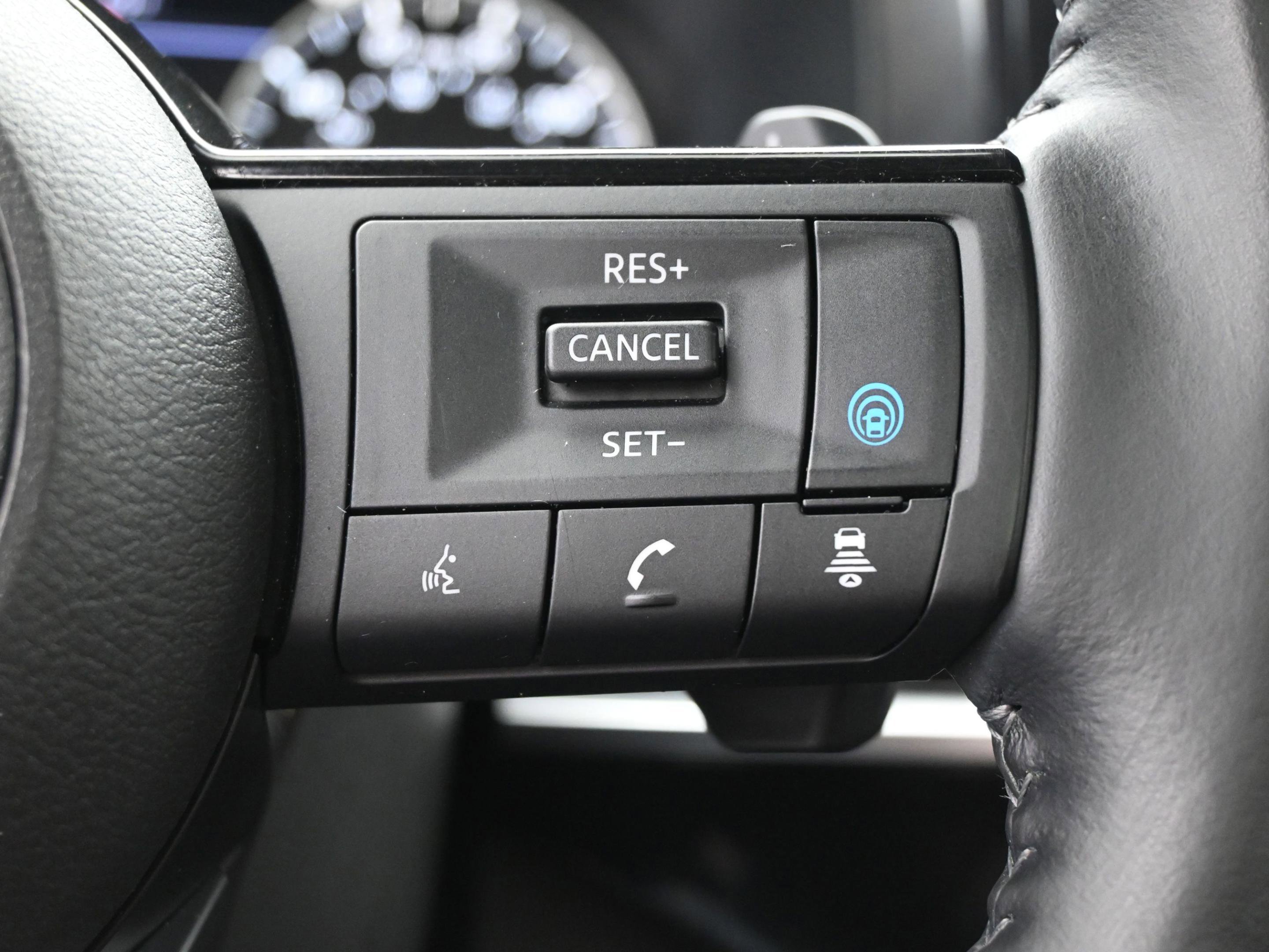 Used 2022 Nissan Pathfinder SL w/ SL Premium Package image 21