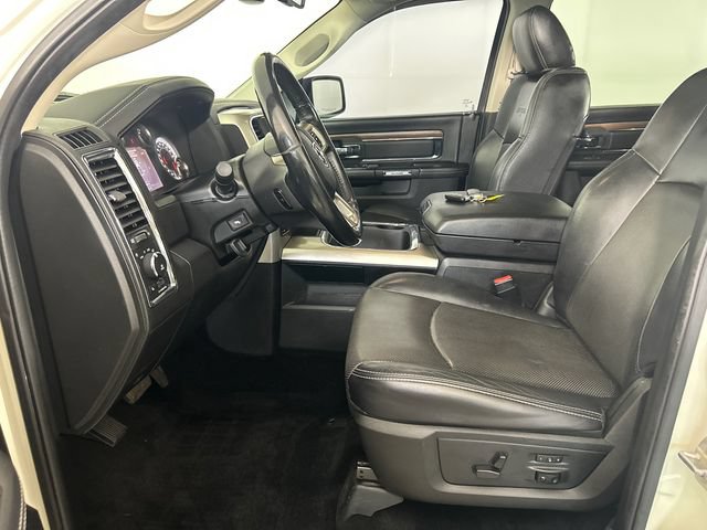 Used 2017 RAM 1500 Laramie w/ Convenience Group AWD/4WD image 10