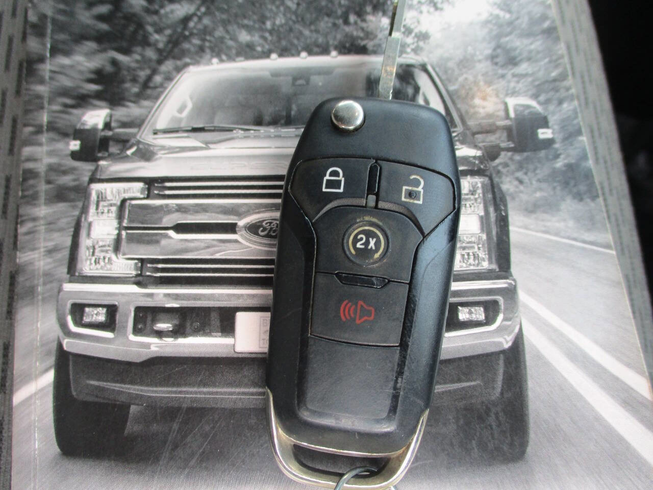 Used 2019 Ford F250 XLT w/ XLT Premium Package image 31