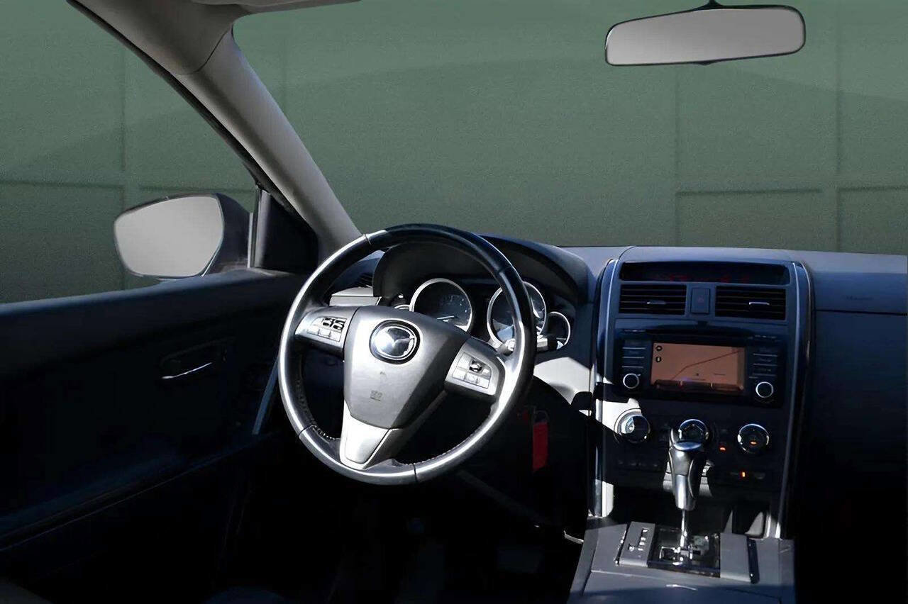 Used 2013 MAZDA CX-9 Touring image 25