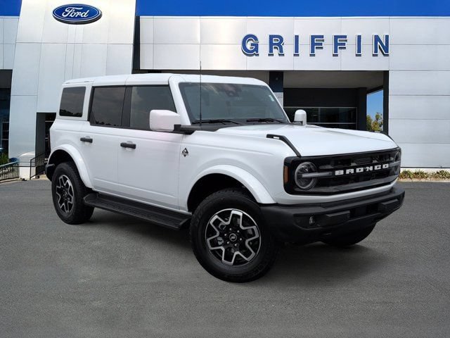 New 2026 Ford Bronco Outer Banks AWD/4WD image 2