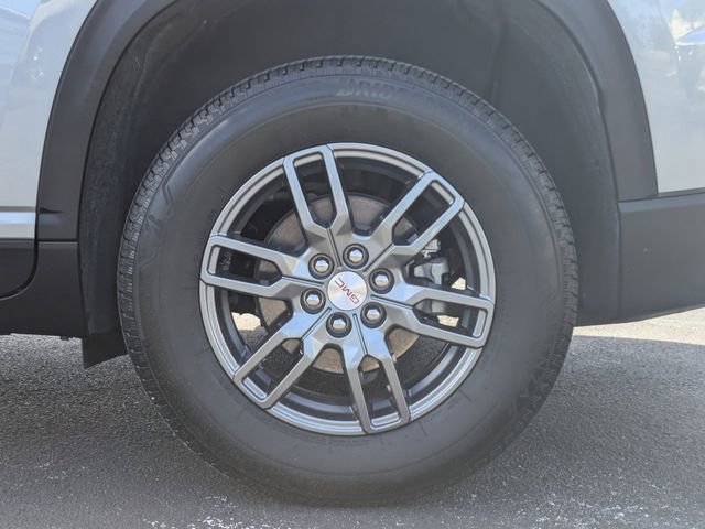 Used 2025 GMC Acadia Elevation FWD image 13
