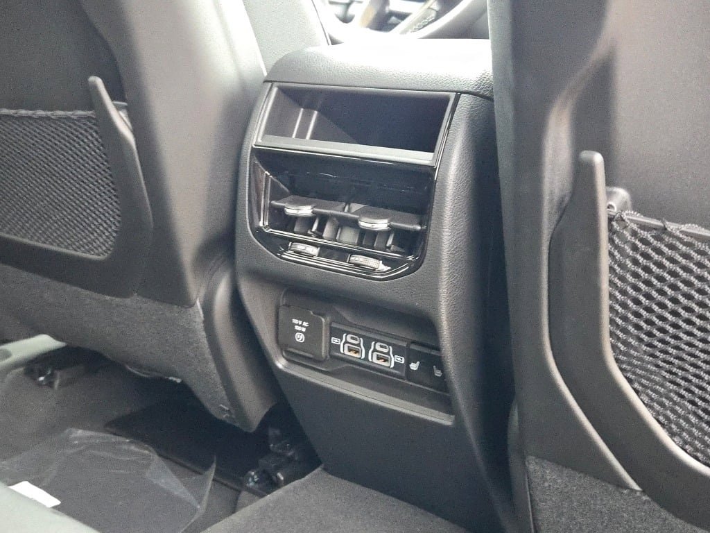 New 2025 Jeep Grand Cherokee Limited w/ MOPAR Finishing Package image 12