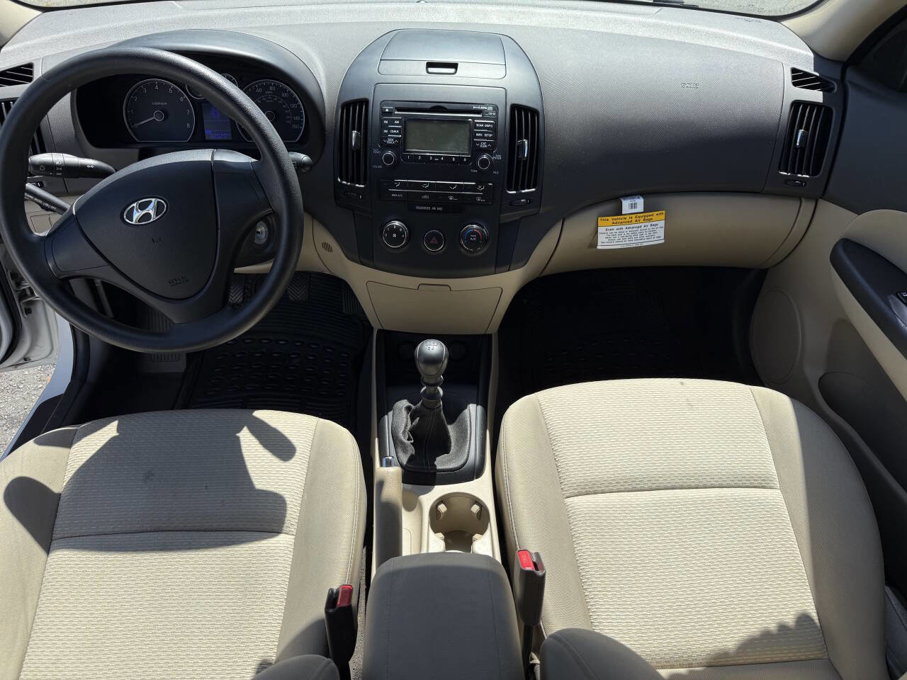 Used 2010 Hyundai Elantra GLS FWD image 11