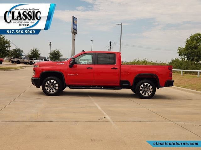 Used 2025 Chevrolet Silverado 2500 Custom w/ Custom Value Package AWD/4WD image 7