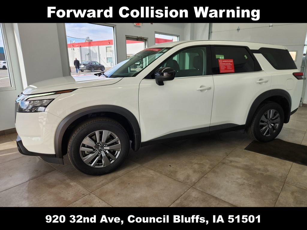 Used 2024 Nissan Pathfinder S image 5