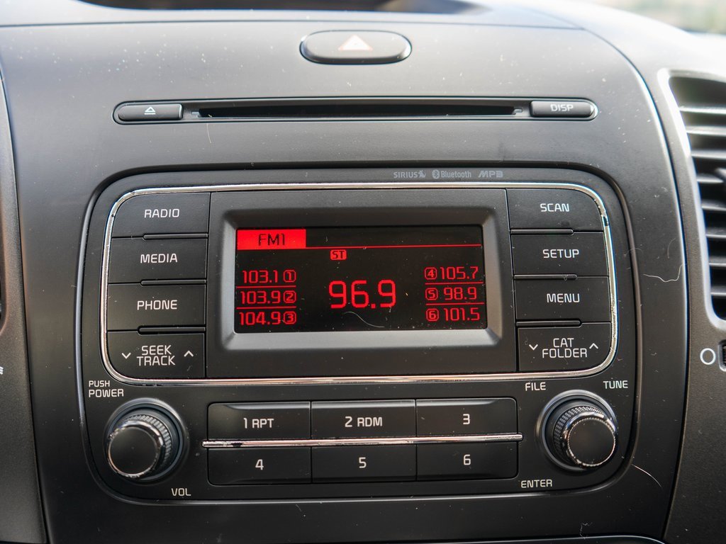 Used 2016 Kia Forte LX image 21