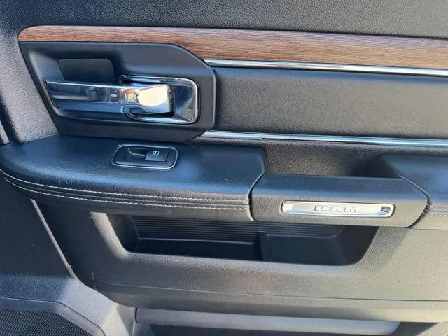 Used 2016 RAM 1500 Laramie w/ Convenience Group AWD/4WD image 26