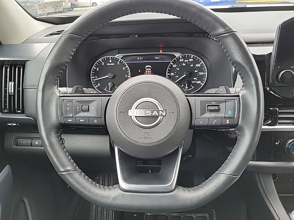 Used 2025 Nissan Pathfinder SL AWD/4WD image 23