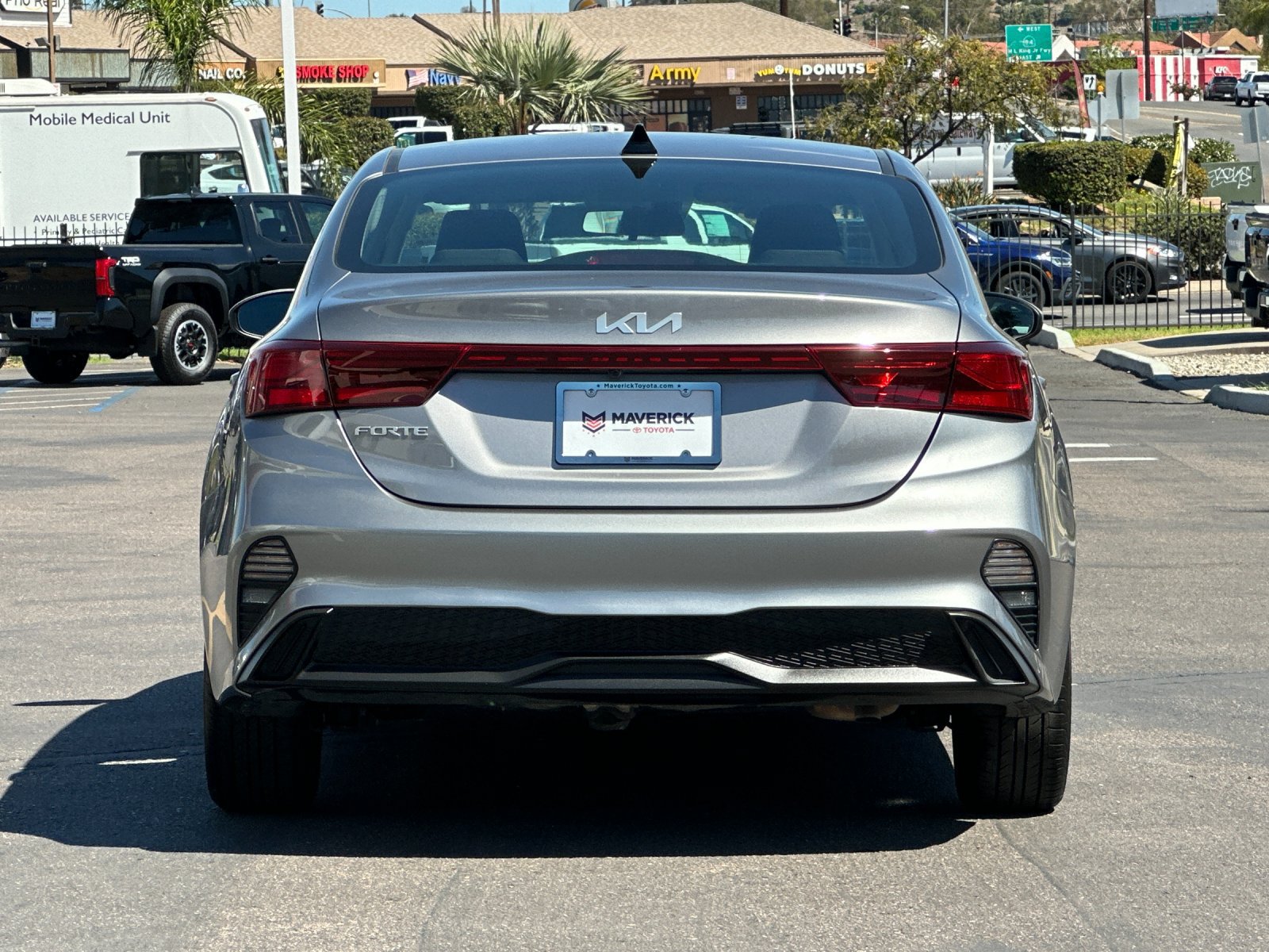 Used 2023 Kia Forte LXS FWD image 4