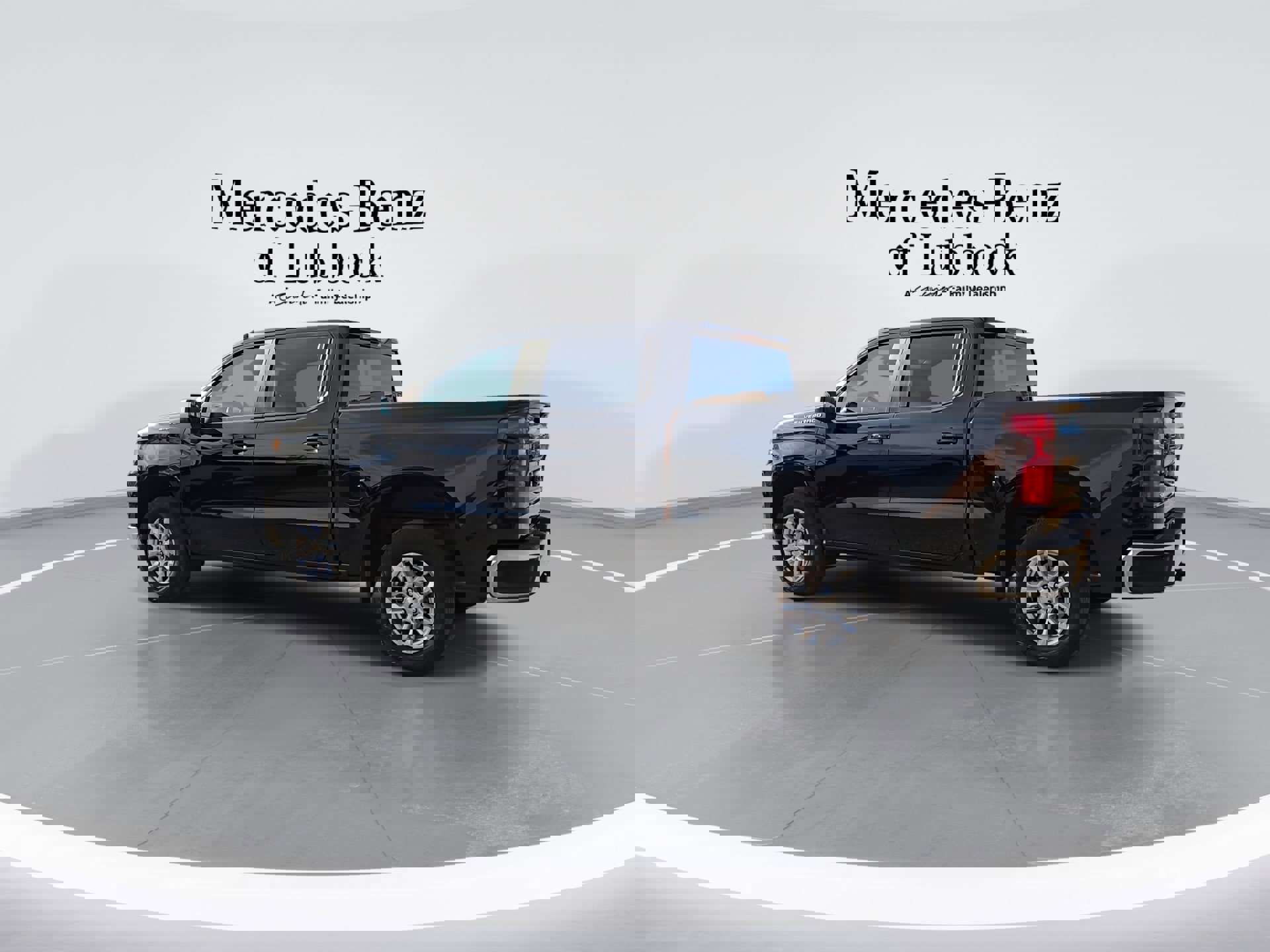 Used 2024 Chevrolet Silverado 1500 LT image 7