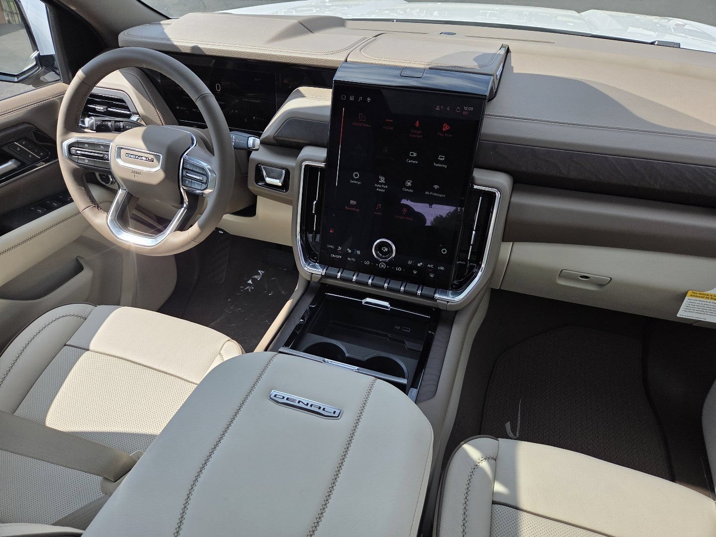 New 2026 GMC Yukon Denali w/ Sun & Power Step Package AWD/4WD image 27