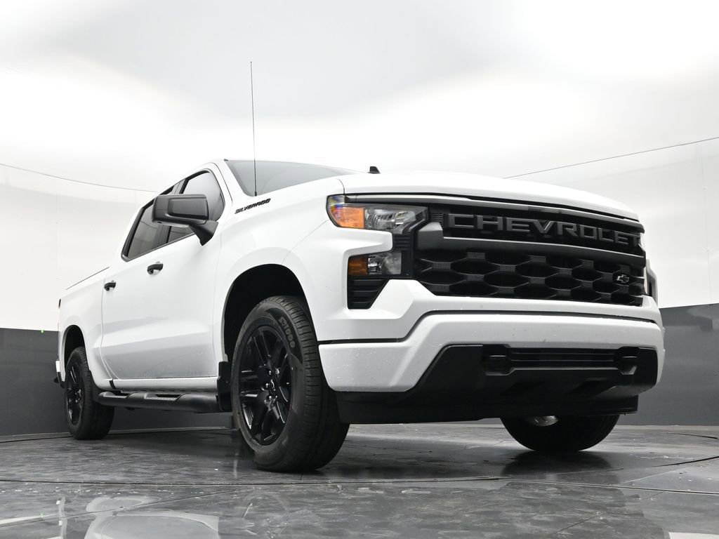 Used 2024 Chevrolet Silverado 1500 Custom w/ Turbomax Blackout Package RWD image 26