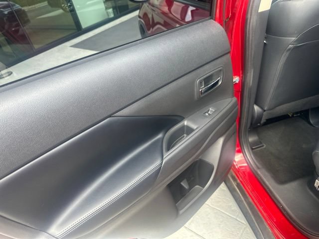 Used 2020 Mitsubishi Outlander SE FWD image 6