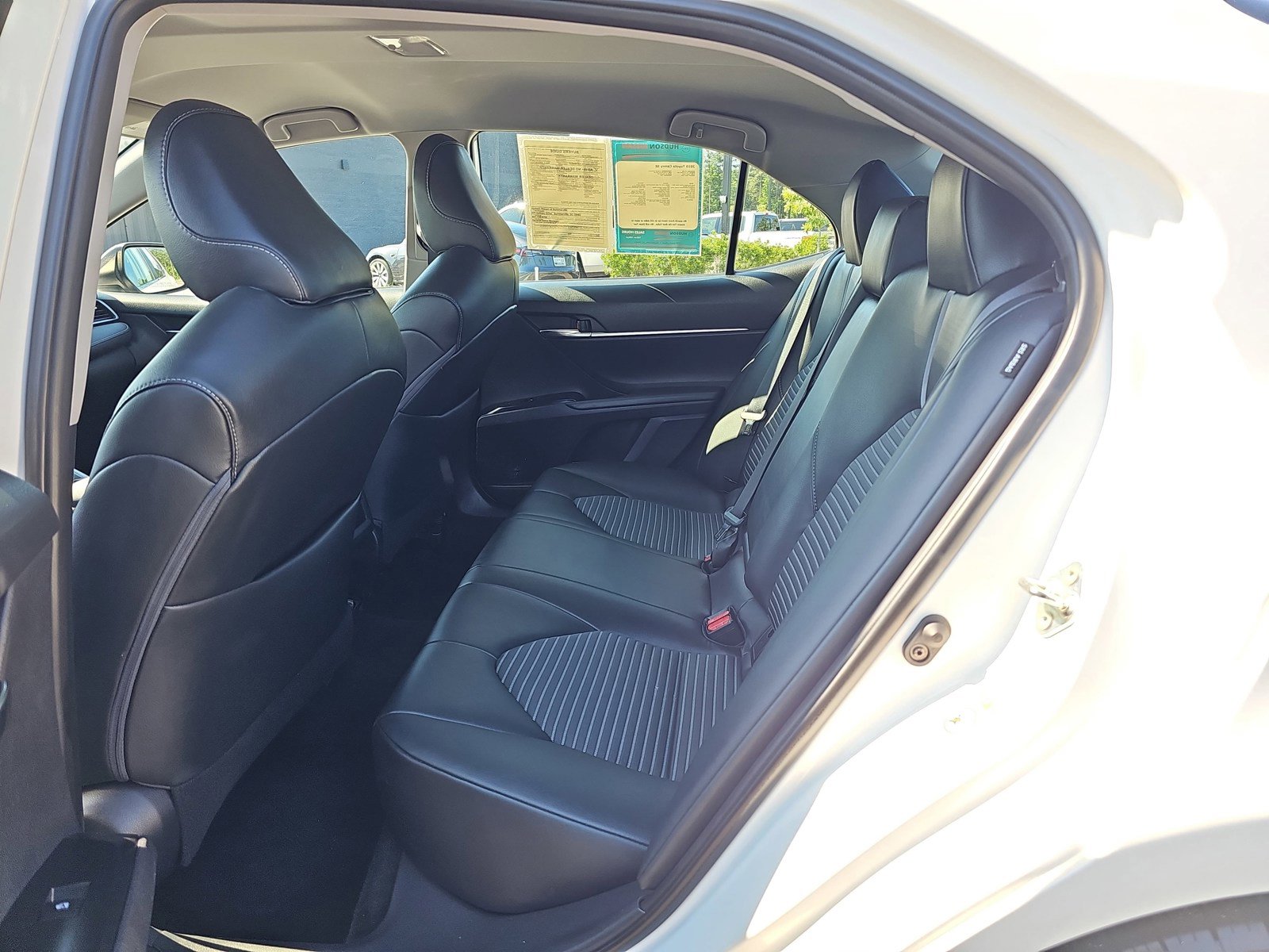Used 2019 Toyota Camry SE w/ Convenience Package FWD image 16