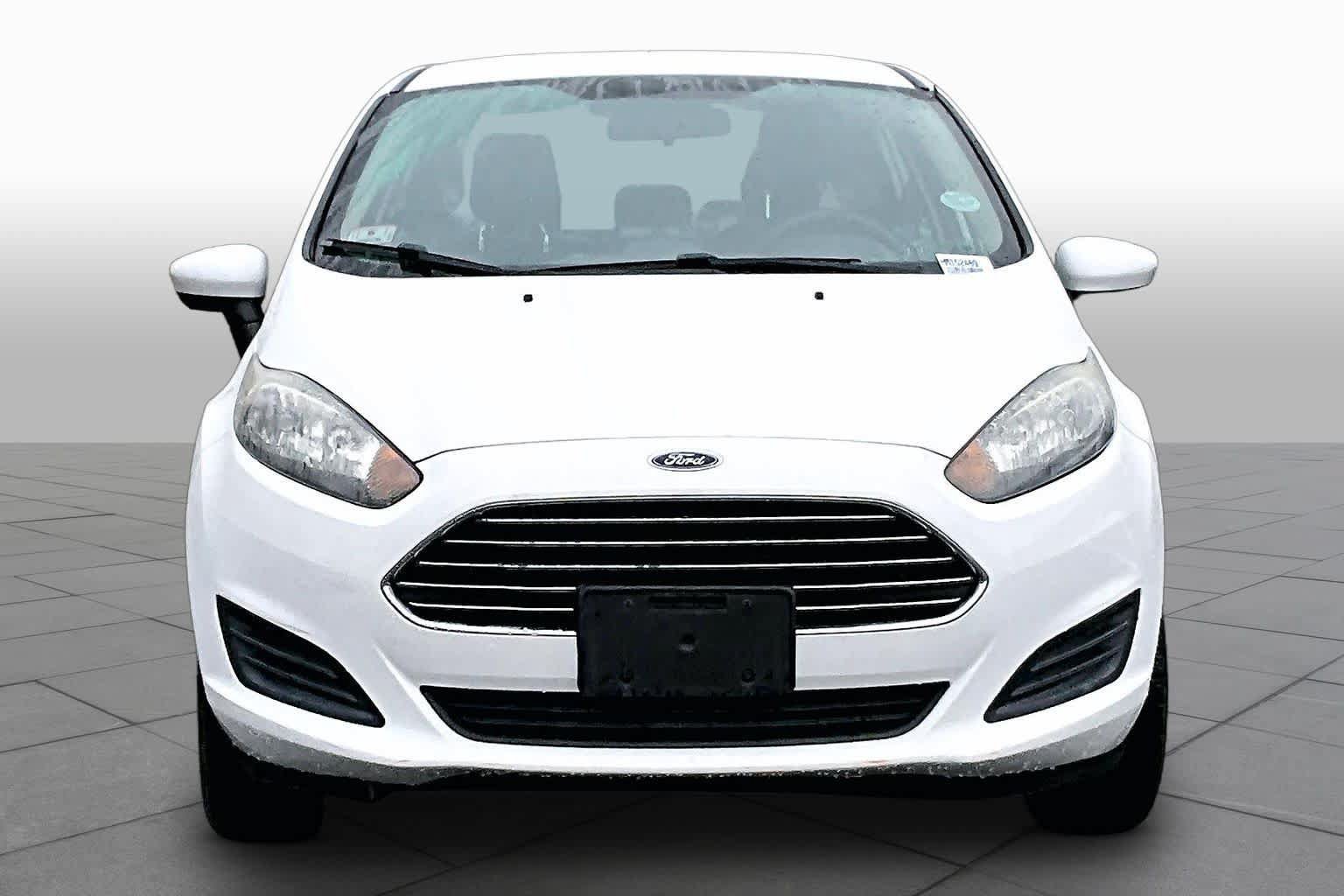Used 2017 Ford Fiesta SE FWD image 4