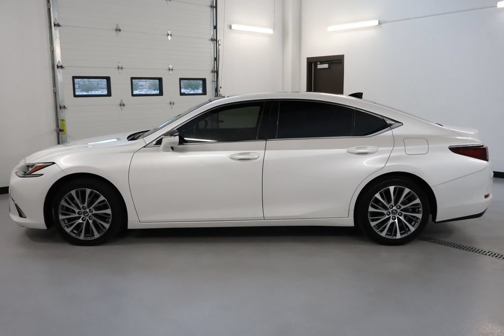 Used 2019 Lexus ES 350 w/ Premium Package FWD image 4