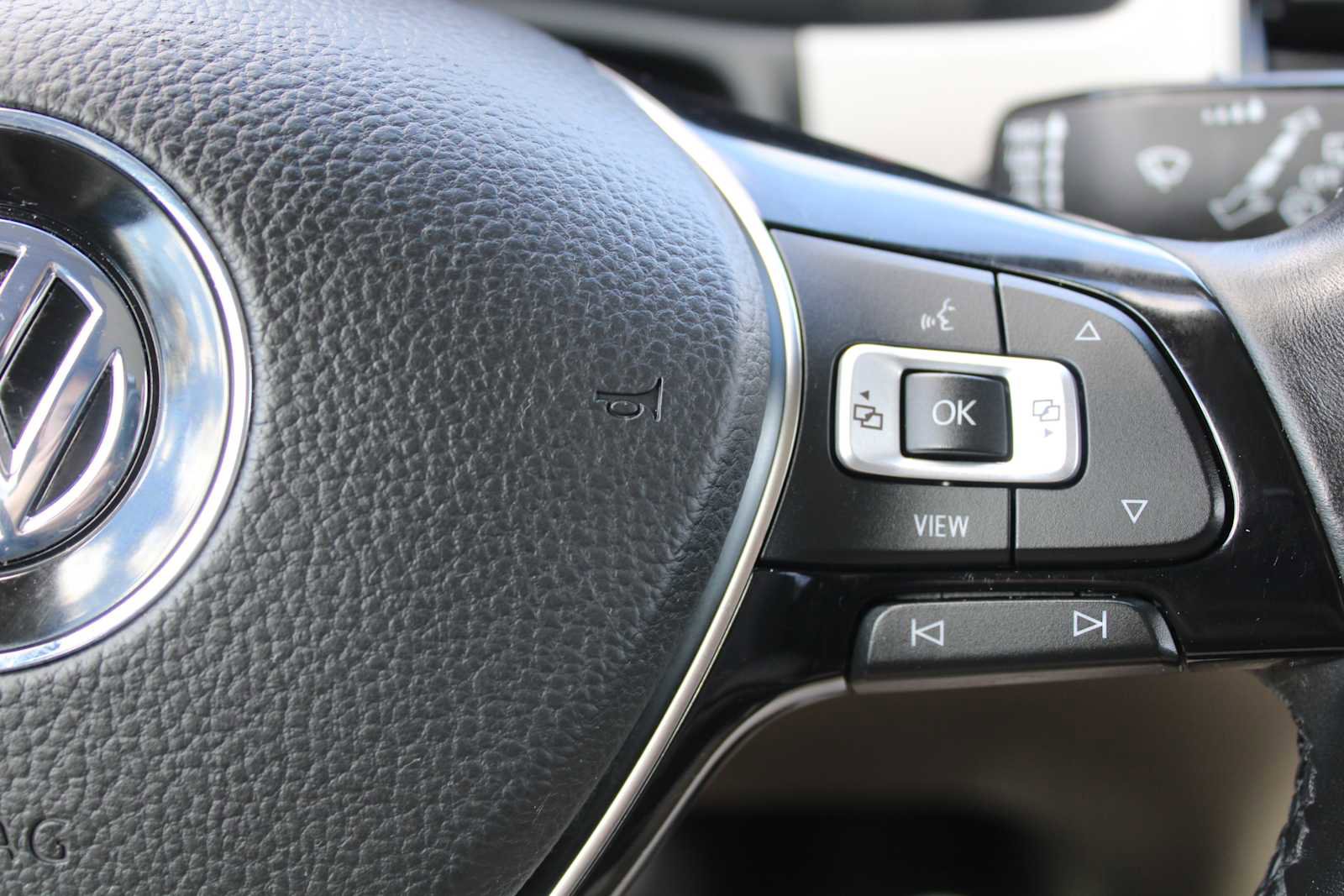 Used 2019 Volkswagen Atlas SEL Premium image 19