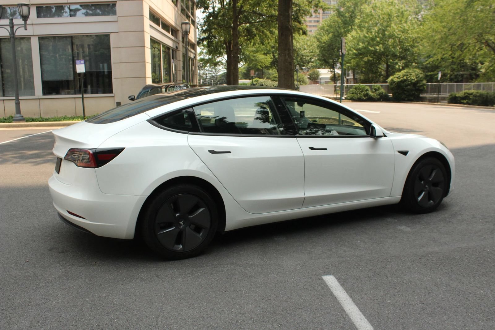 Used 2023 Tesla Model 3 Standard Range RWD image 7