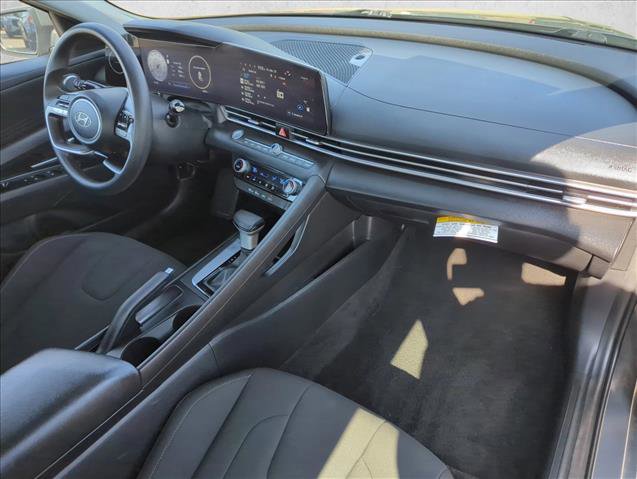 Used 2024 Hyundai Elantra SEL image 22