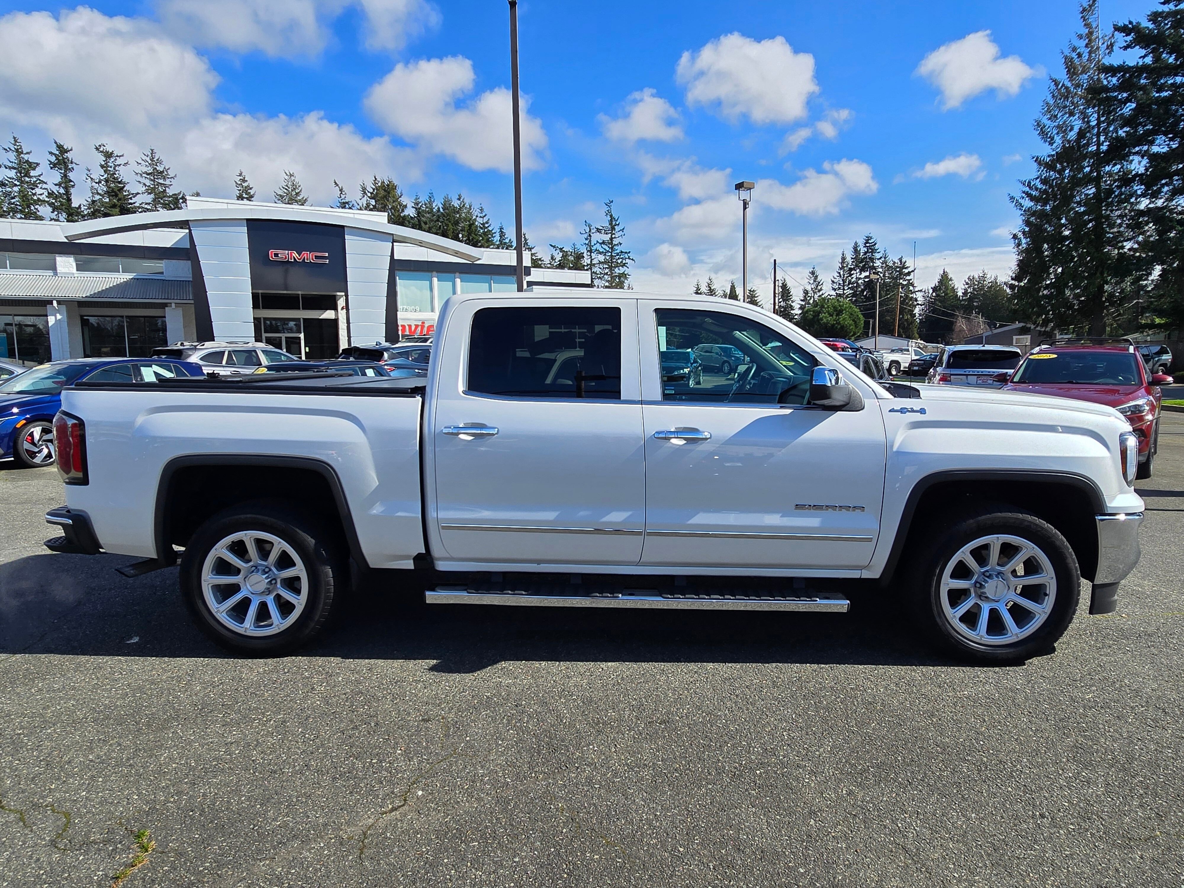 Used 2017 GMC Sierra 1500 SLT image 8