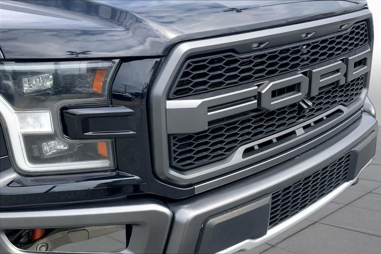 Used 2020 Ford F150 Raptor w/ Equipment Group 802A Luxury AWD/4WD image 29