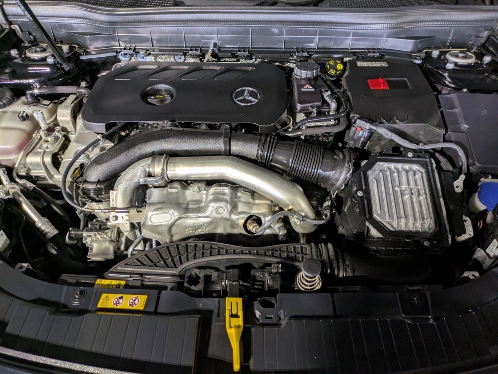 Certified 2025 Mercedes-Benz GLB 250 4MATIC image 23