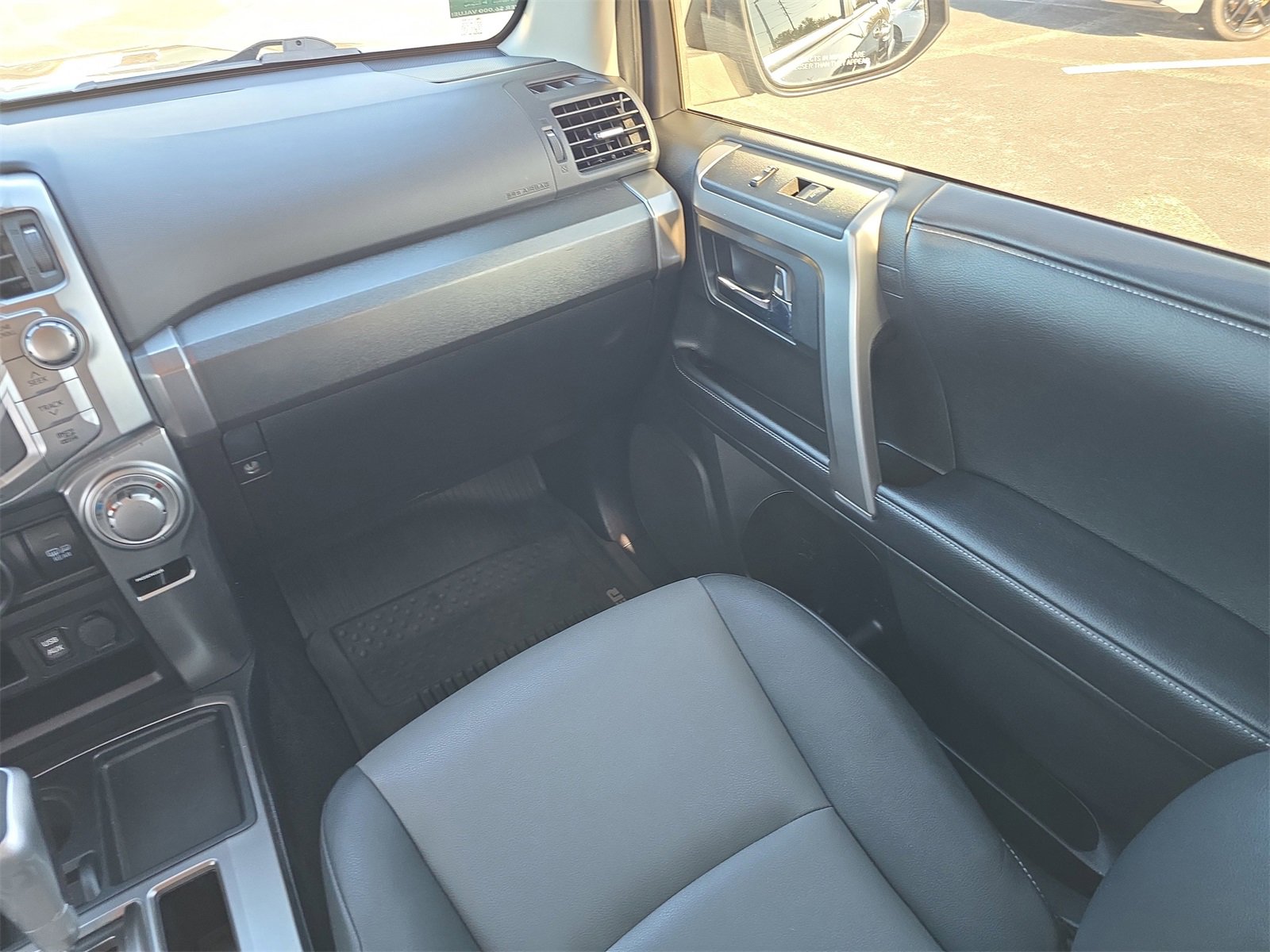 Used 2019 Toyota 4Runner SR5 Premium image 12