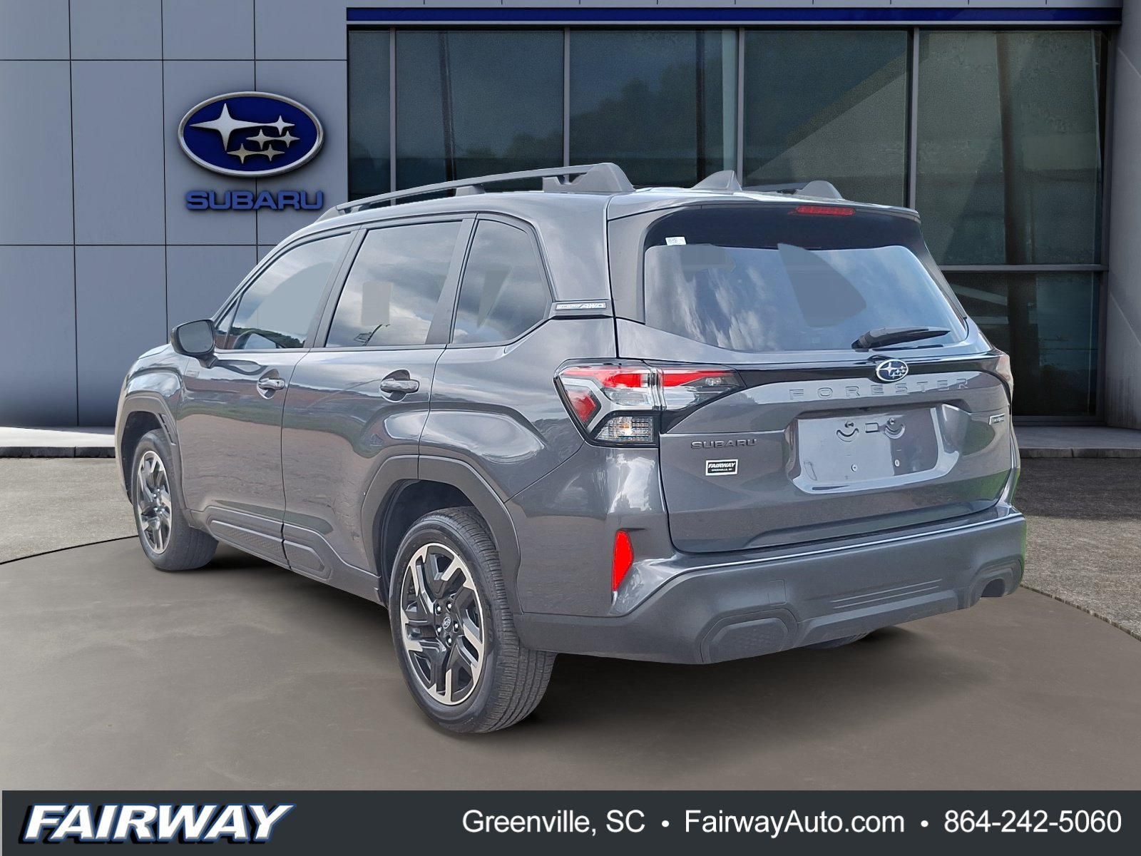 Used 2025 Subaru Forester Premium AWD/4WD image 3
