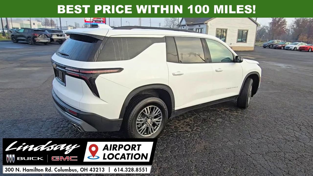 Used 2025 Chevrolet Traverse LT image 8