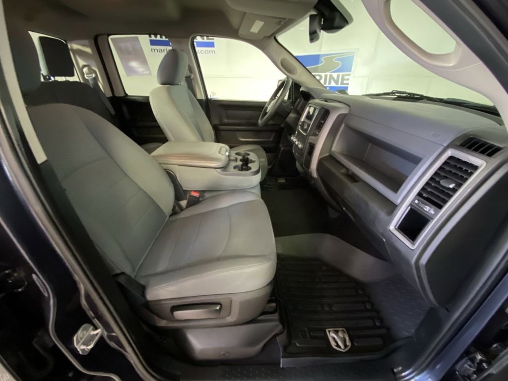 Used 2019 RAM 1500 Express AWD/4WD image 30