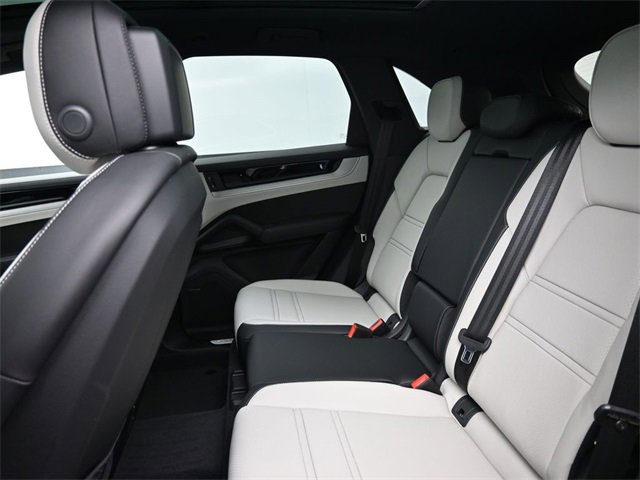 New 2025 Porsche Cayenne E-Hybrid image 19