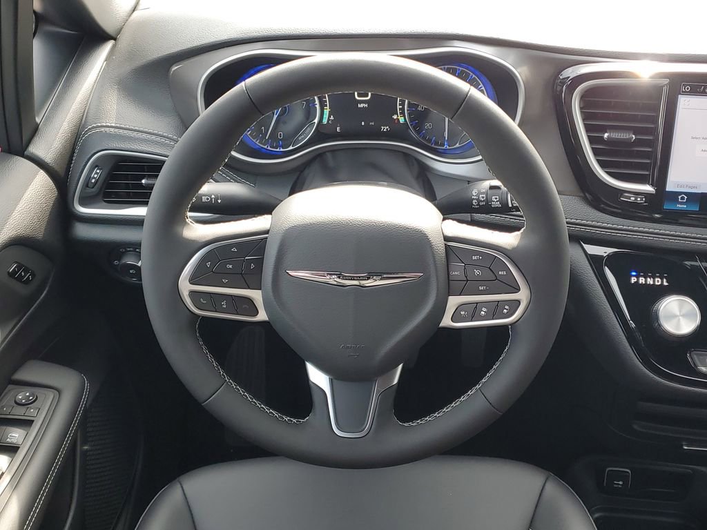 New 2026 Chrysler Pacifica Select image 28