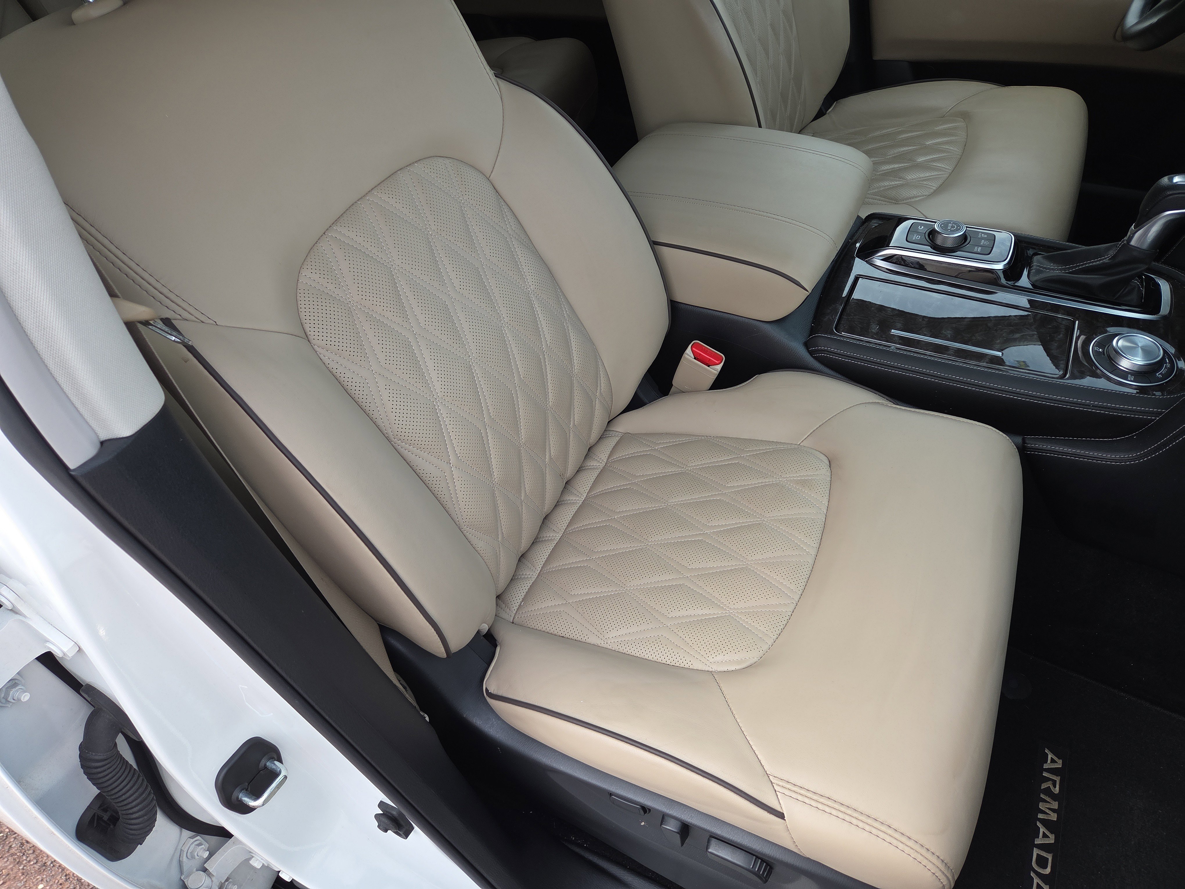 Used 2023 Nissan Armada Platinum w/ Cargo Package image 16