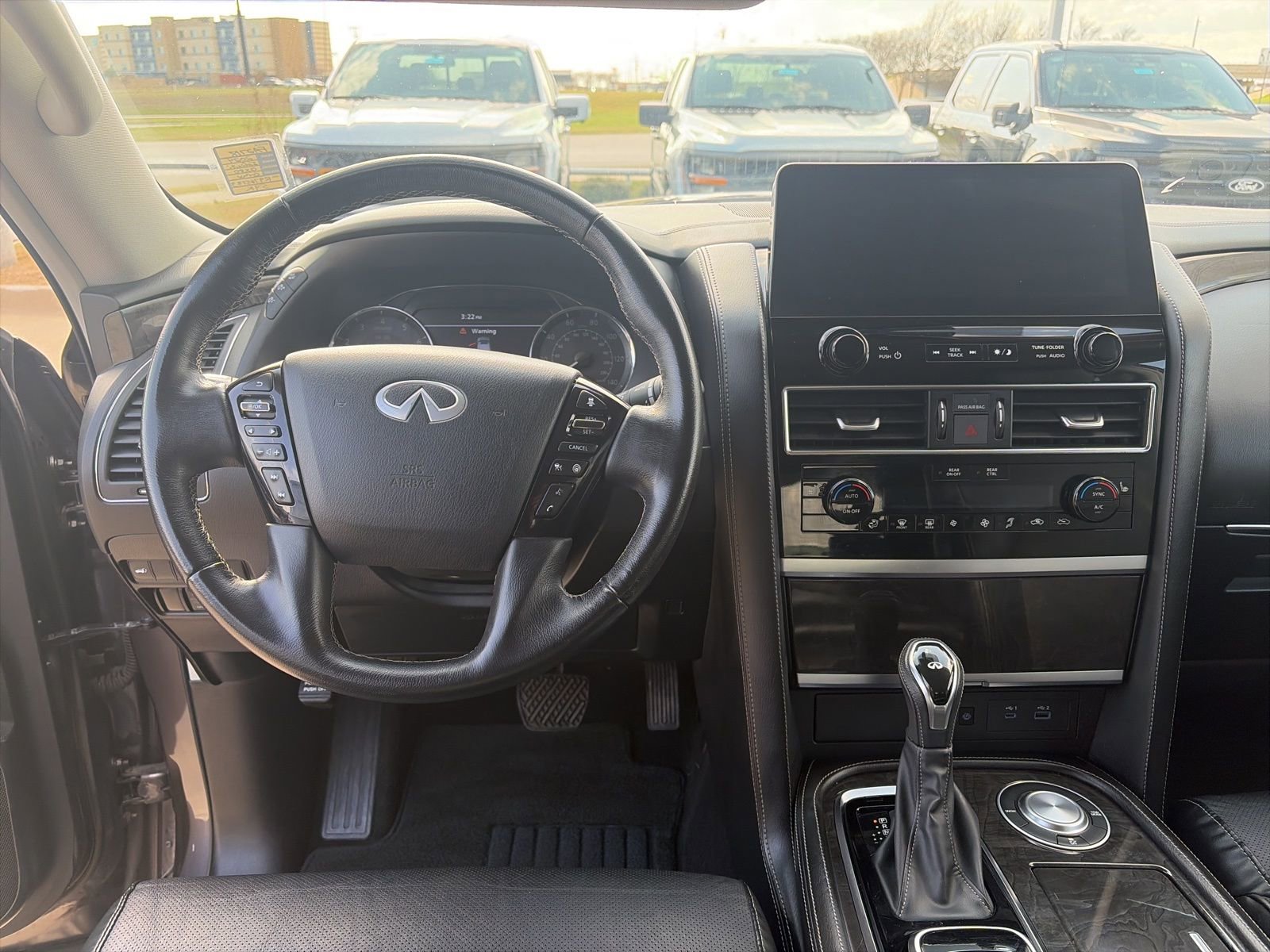 Used 2024 INFINITI QX80 Luxe image 15