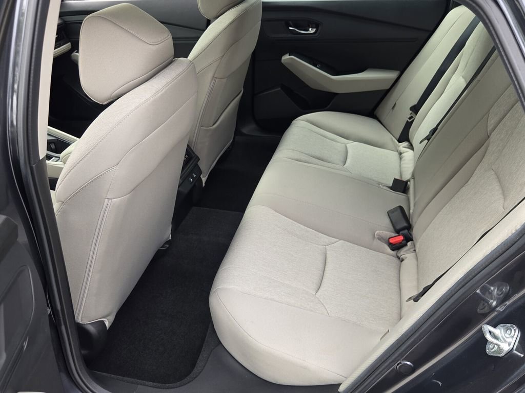 Used 2025 Honda Accord SE image 11