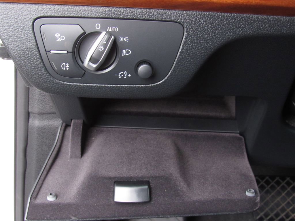 Used 2023 Audi Q5 2.0T Premium Plus AWD/4WD image 35