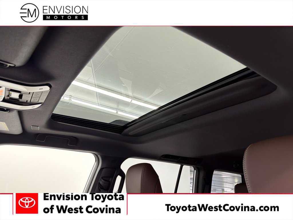 Used 2027 Toyota Land Cruiser AWD/4WD image 25