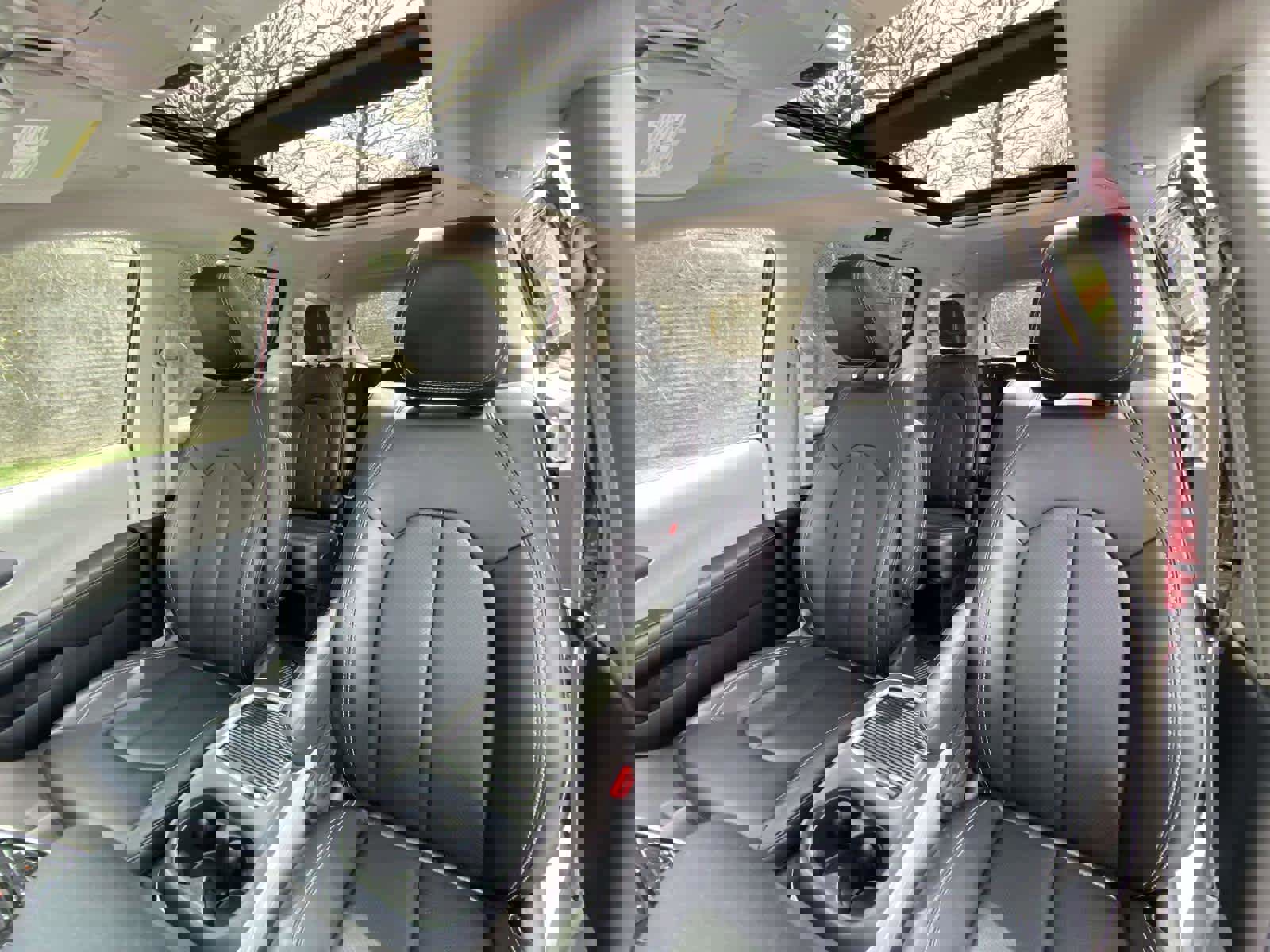 Used 2023 Chrysler Pacifica Touring-L AWD/4WD image 26