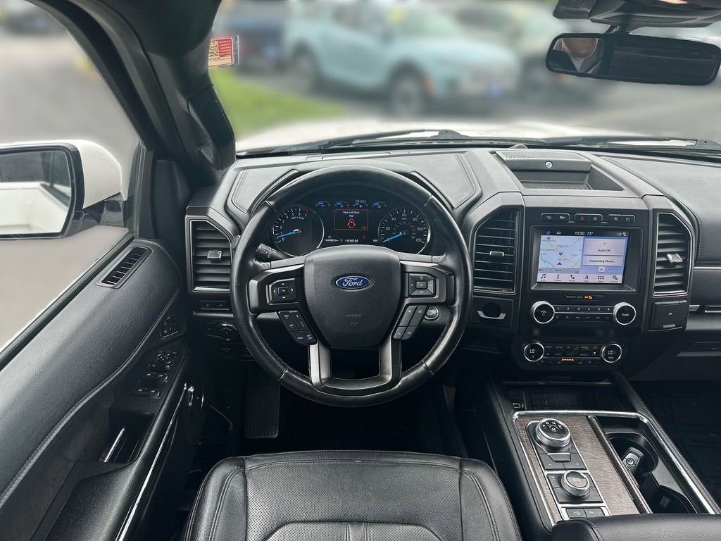Used 2019 Ford Expedition Limited w/ Equipment Group 302A AWD/4WD image 11