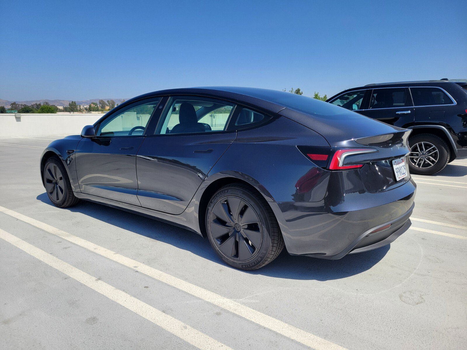 Used 2024 Tesla Model 3 Standard Range RWD image 3