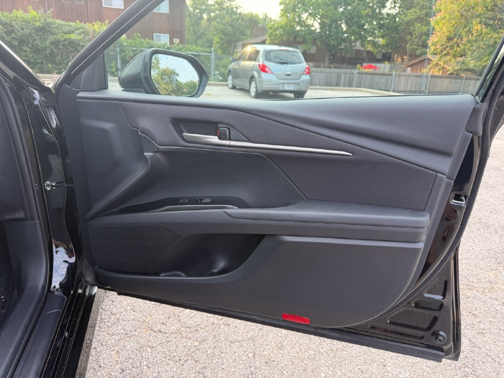 Used 2025 Toyota Camry LE FWD image 47